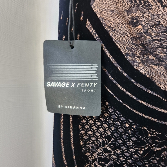 Savage X Fenty By Rihanna Special FX High Waisted Leggings Size S - Picture 8 of 9